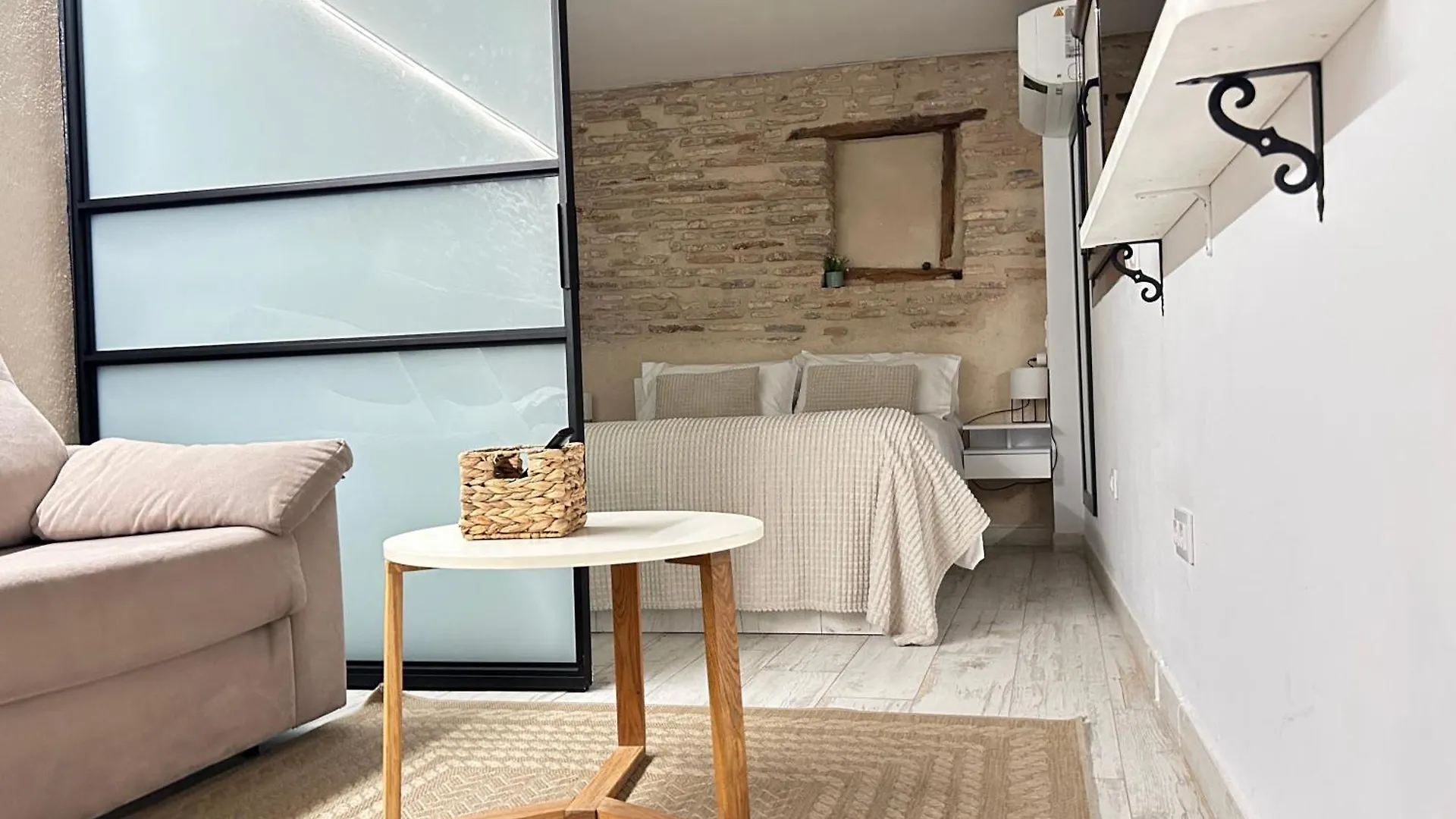 Plaza Adarve Toledo Apartment 0*,